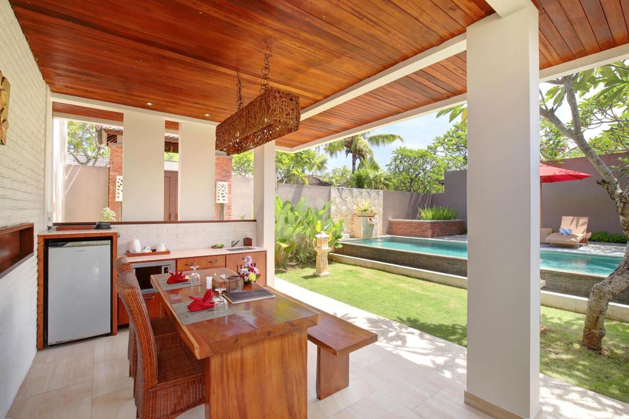 Lumbini Luxury Villas And Spa Jimbaran Exterior foto
